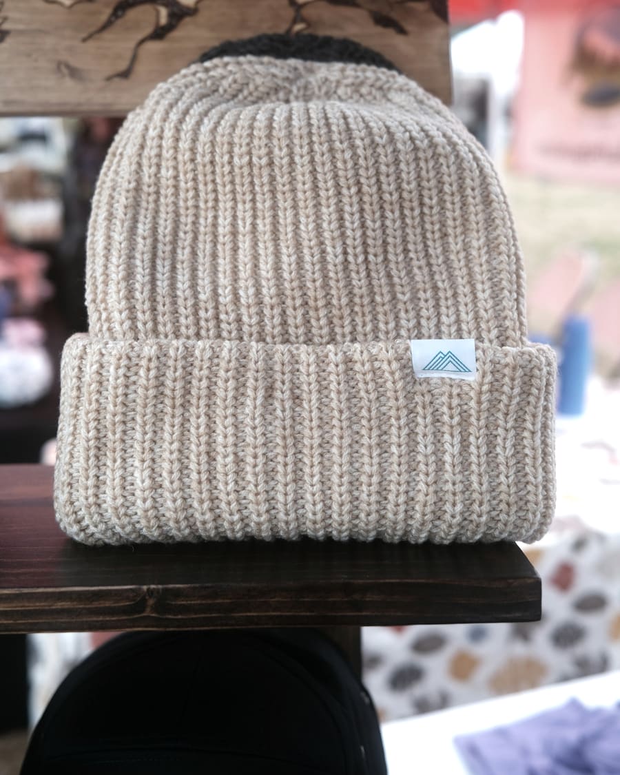 Ribbed Merino Beanie in Oat