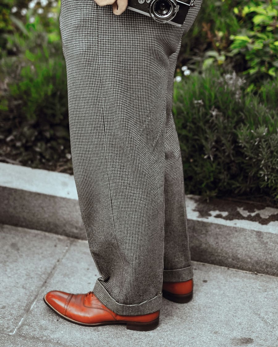Pleated Wool Trouser in Charcoal